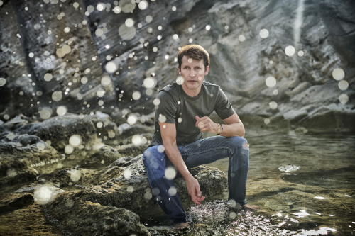 James_Blunt_Press_Shot_Credit-Gavin_Bond